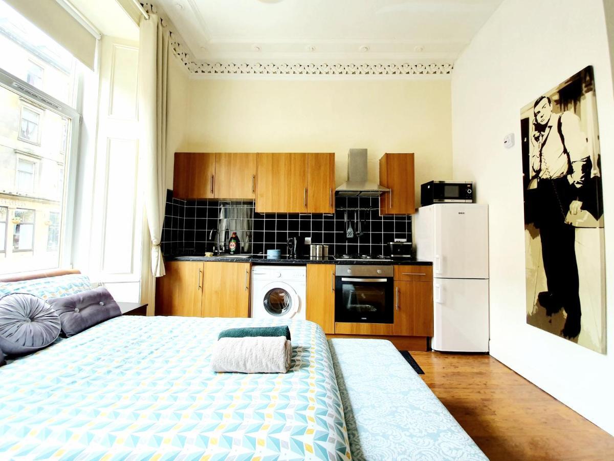 Stunning Studio Apartment In The Heart Of City Centre グラスゴー エクステリア 写真